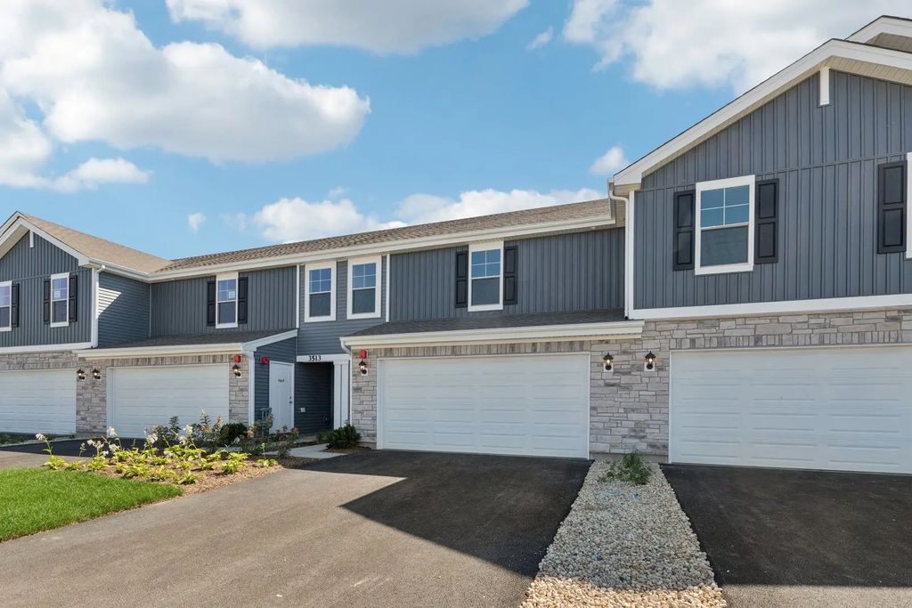 2226 Davidson Way, Yorkville