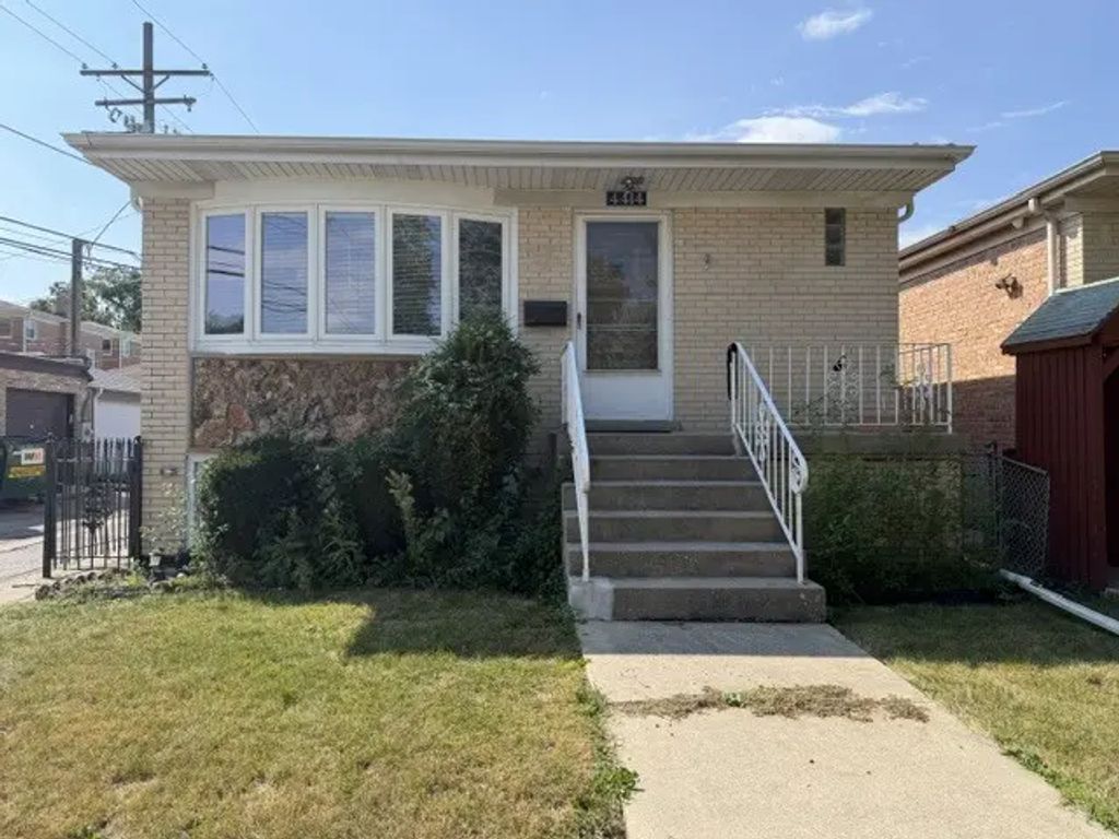4414 N Nagle Avenue, Harwood Heights