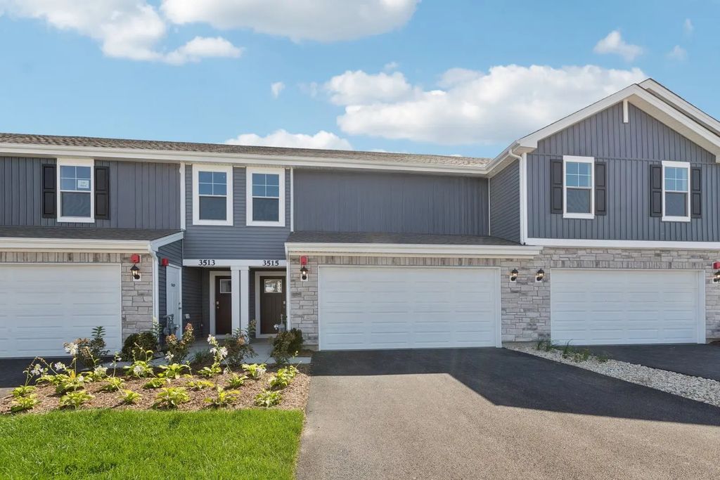 2218 Davidson Way, Yorkville