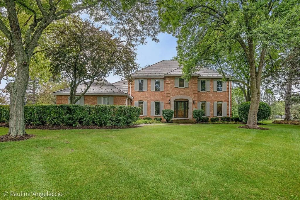 1853 N Braymore Drive, Inverness