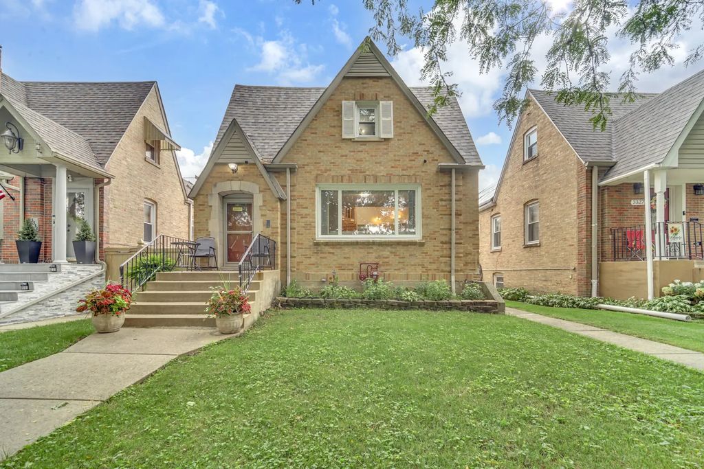 3331 N Rutherford Avenue, Chicago