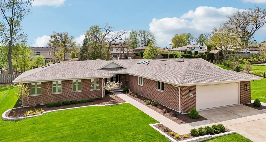 9019 W Sierra Lane, Palos Hills