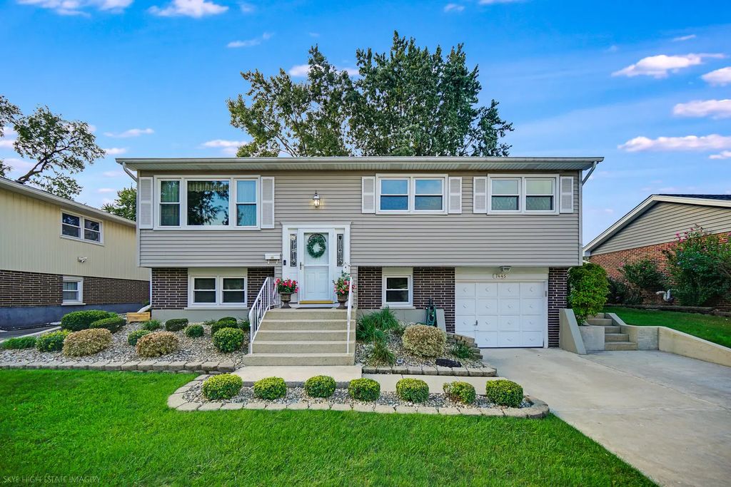 7445 161 Street, Tinley Park