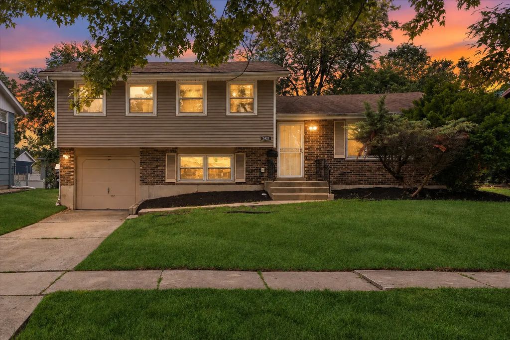 3421 Birchwood Drive, Hazel Crest