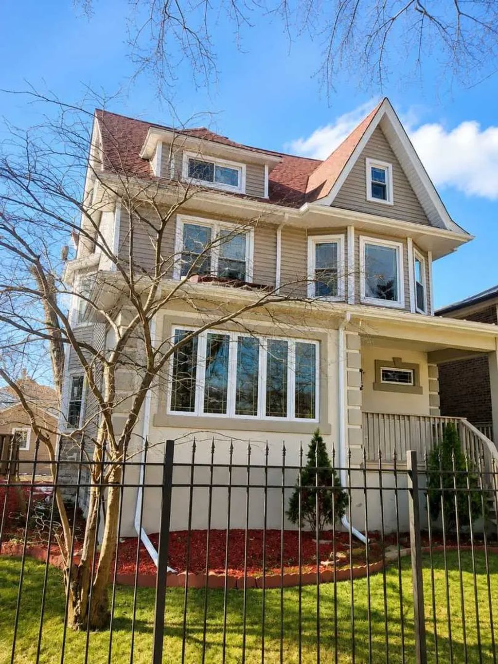 42 N Lockwood Avenue, Chicago
