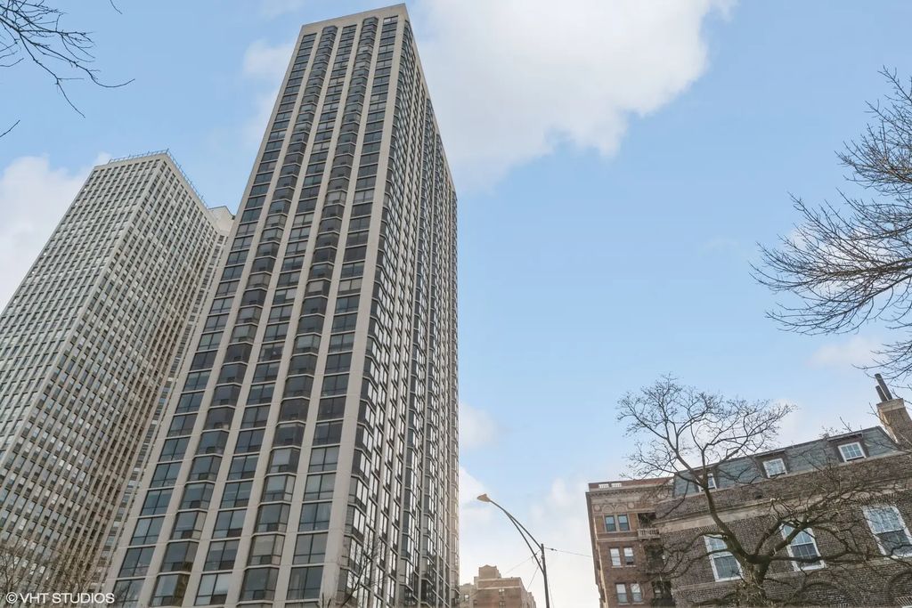2650 N Lakeview Avenue 3506, Chicago, 60614
