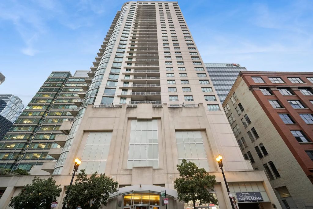 125 S Jefferson Street 2310, Chicago, 60661