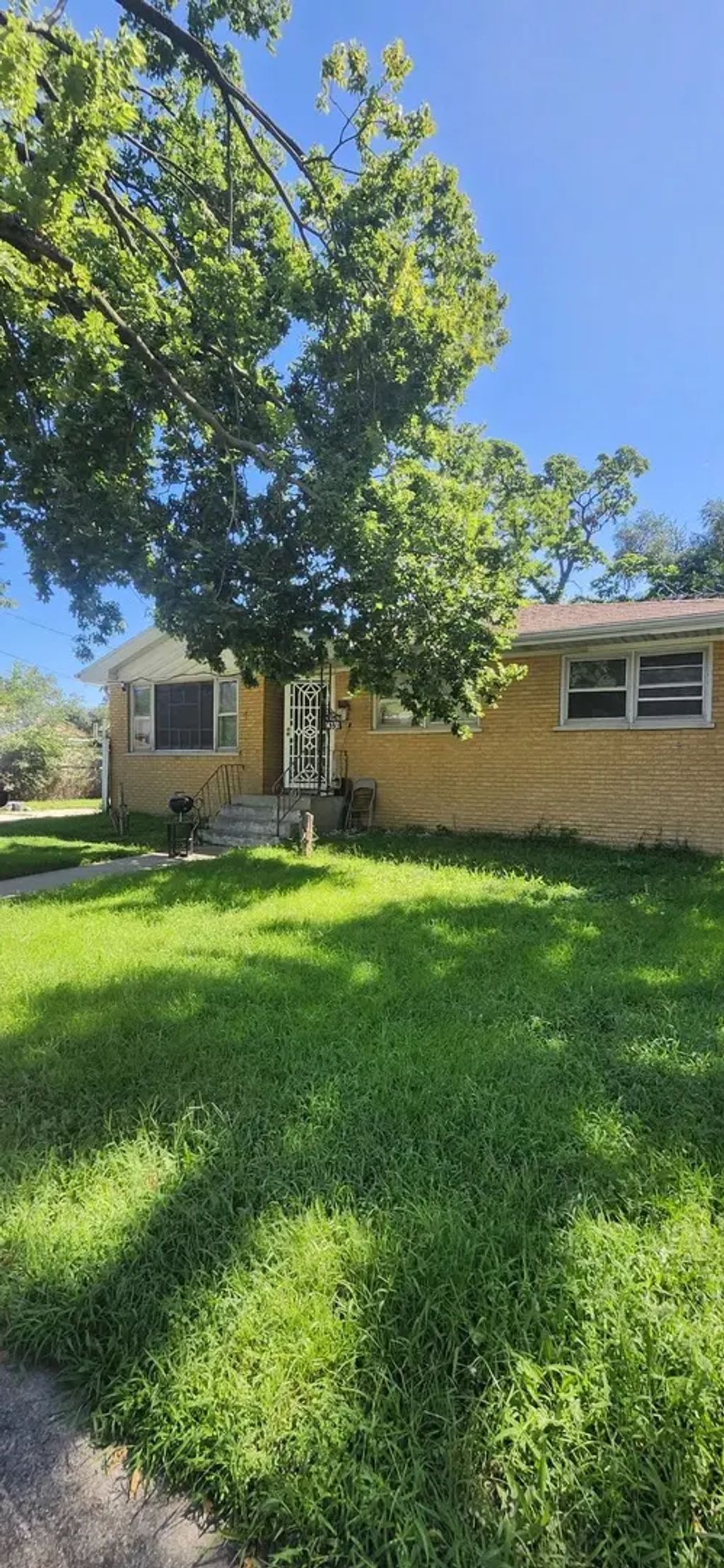14331 Sanderson Avenue, Dolton