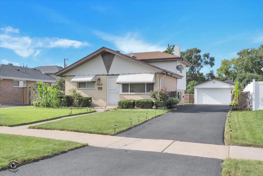 3708 W 121st Street, Alsip