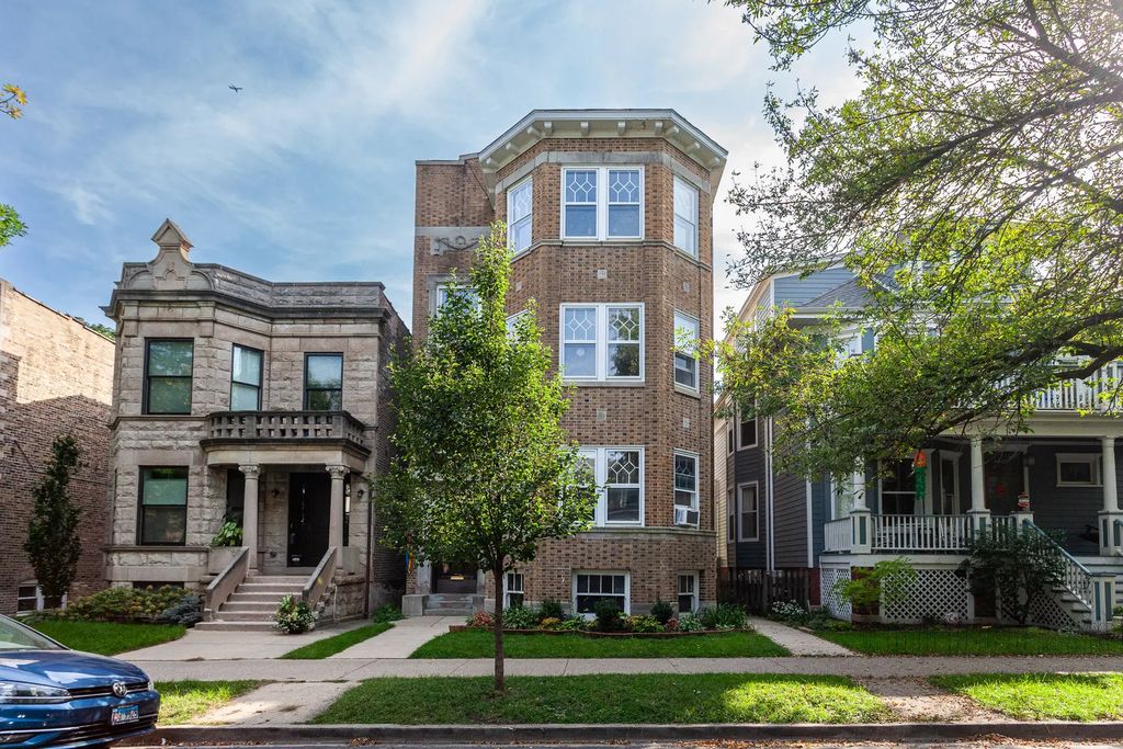 1451 W Berwyn Avenue 2, Chicago, 60640