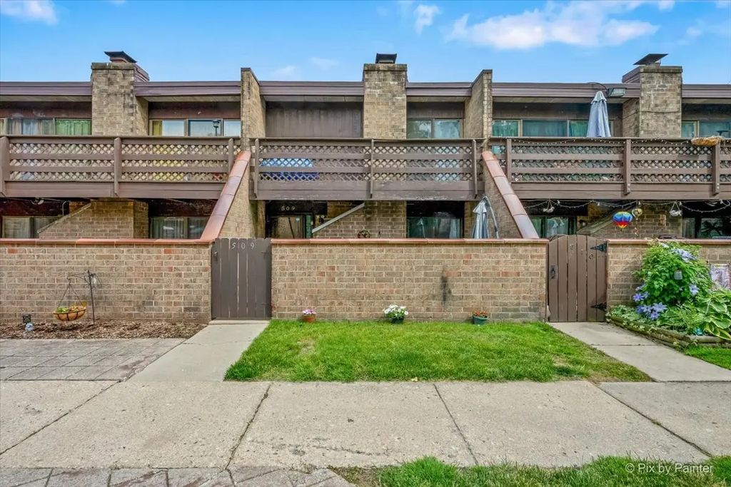 509 Kenneth Circle, Elgin