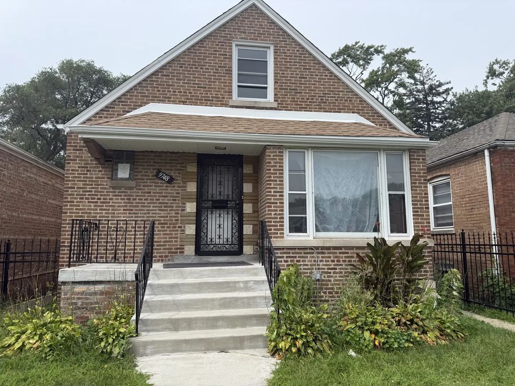 9748 S Ellis Avenue, Chicago