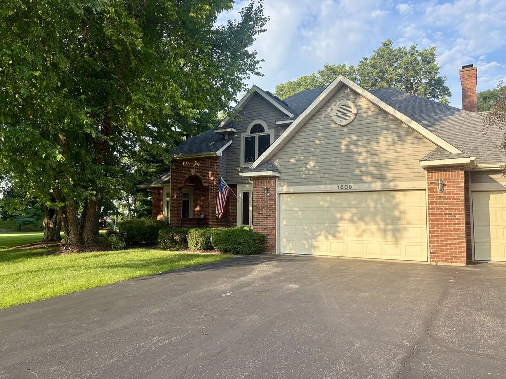 1809 Elm Street, Spring Grove