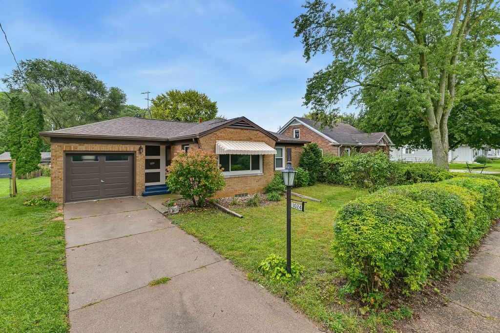 1024 25th Street, Moline