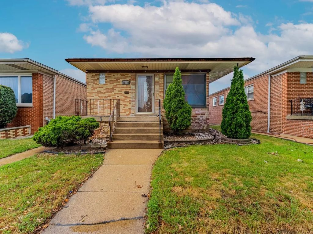 11120 S Ewing Avenue, Chicago