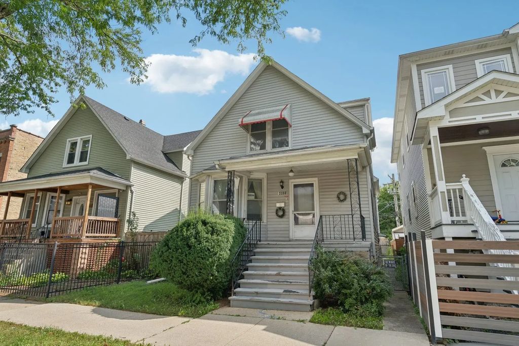4421 W Montana Street, Chicago, 60639