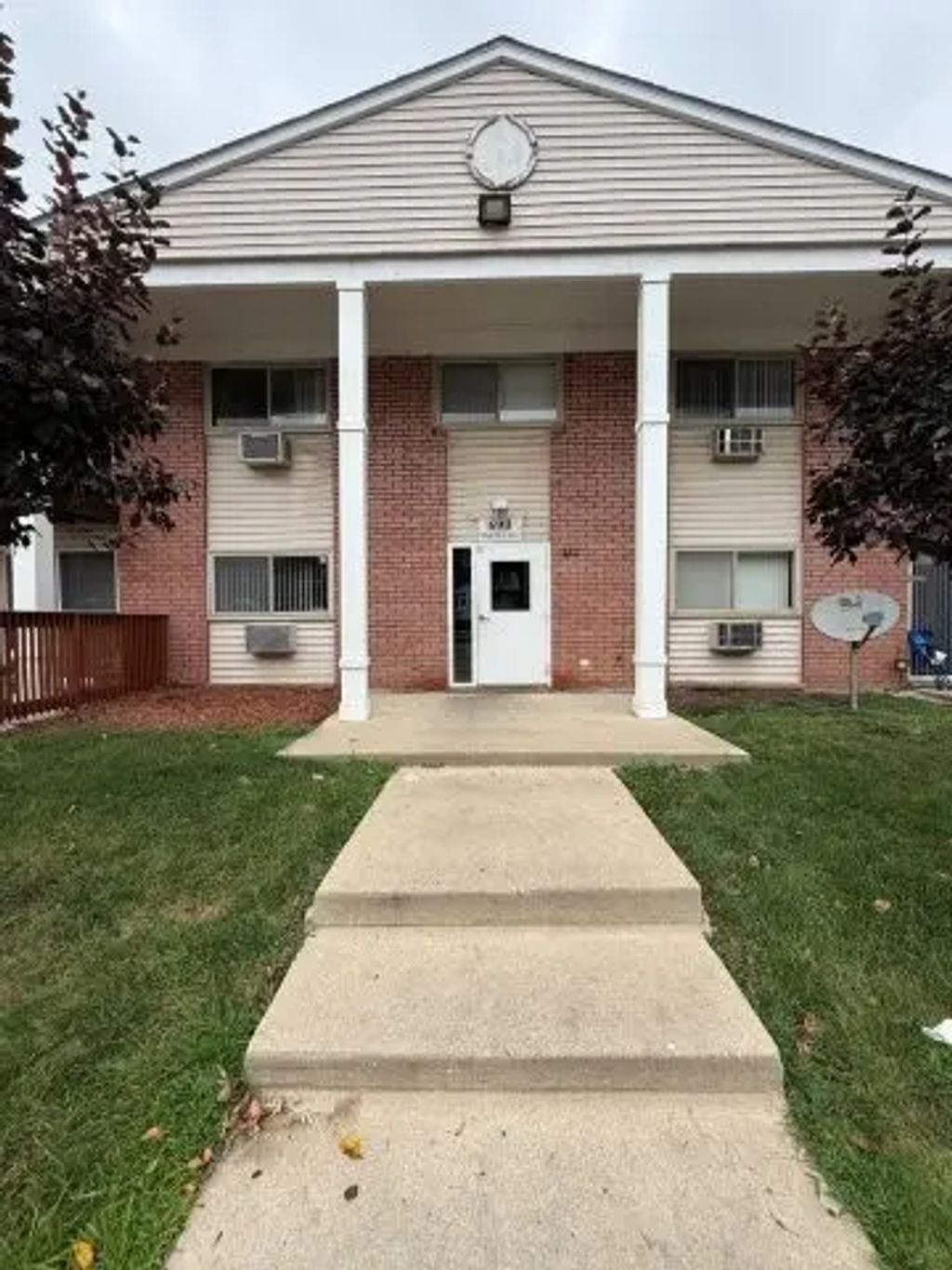690 Marilyn Avenue 206, Glendale Heights