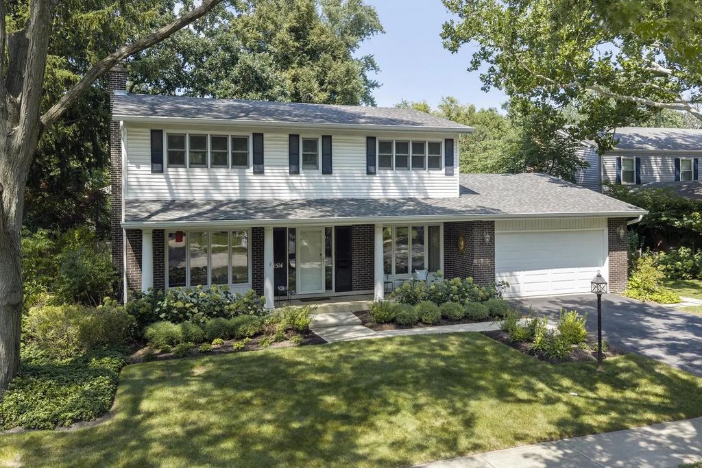 1514 Chapel Court, Northbrook
