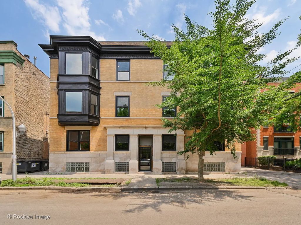 3945 N Greenview Avenue 3s, Chicago