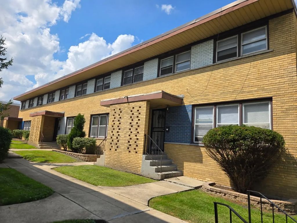 6618 S Michigan Avenue, Chicago, 60637