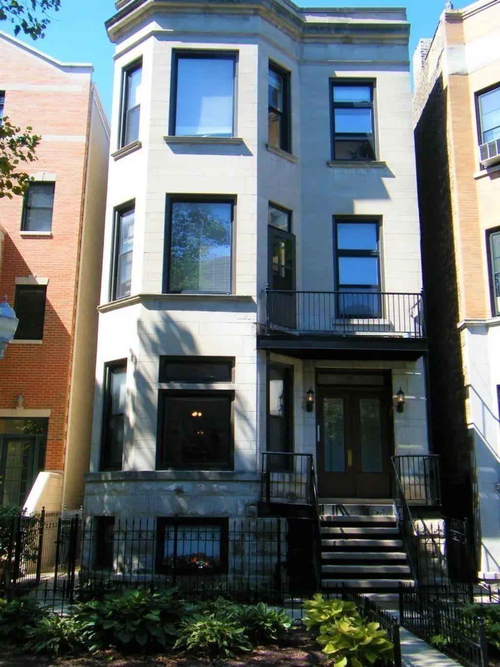 3536 N Reta Avenue 2, Chicago