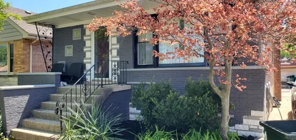 2935 W 100th Place, Evergreen Park