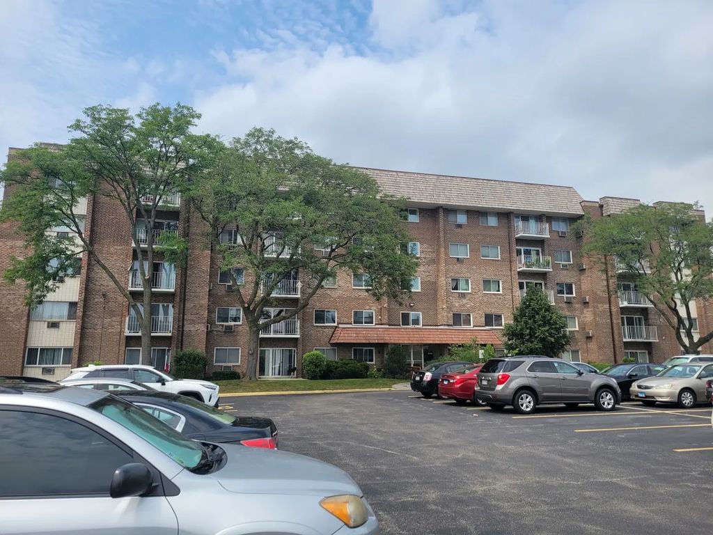 10373 Dearlove Road 2g, Glenview