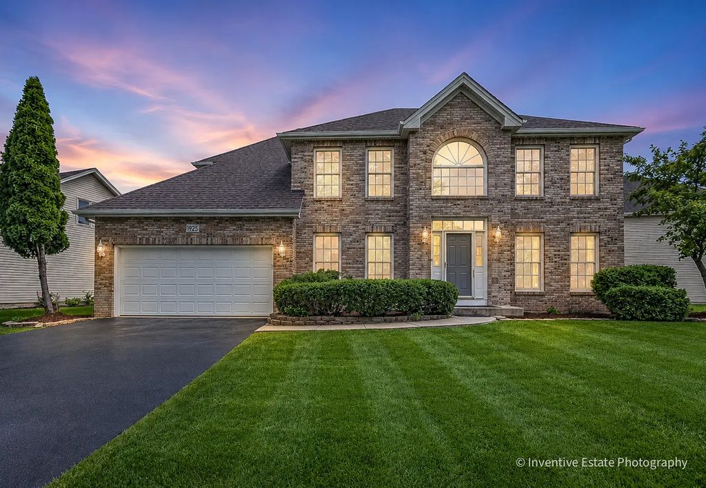 1925 Danube Way, Bolingbrook