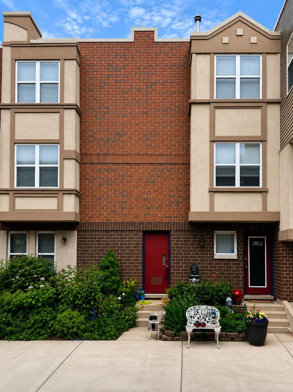 2011 W Chase Avenue 2, Chicago, 60645
