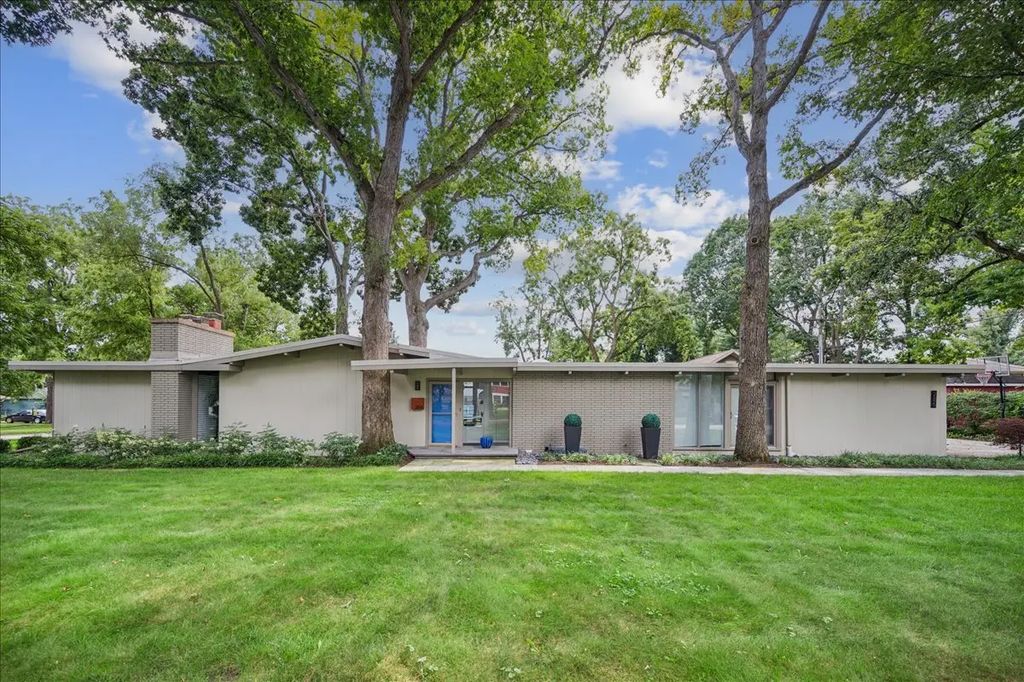 286 Avon Avenue, Northfield, 60093