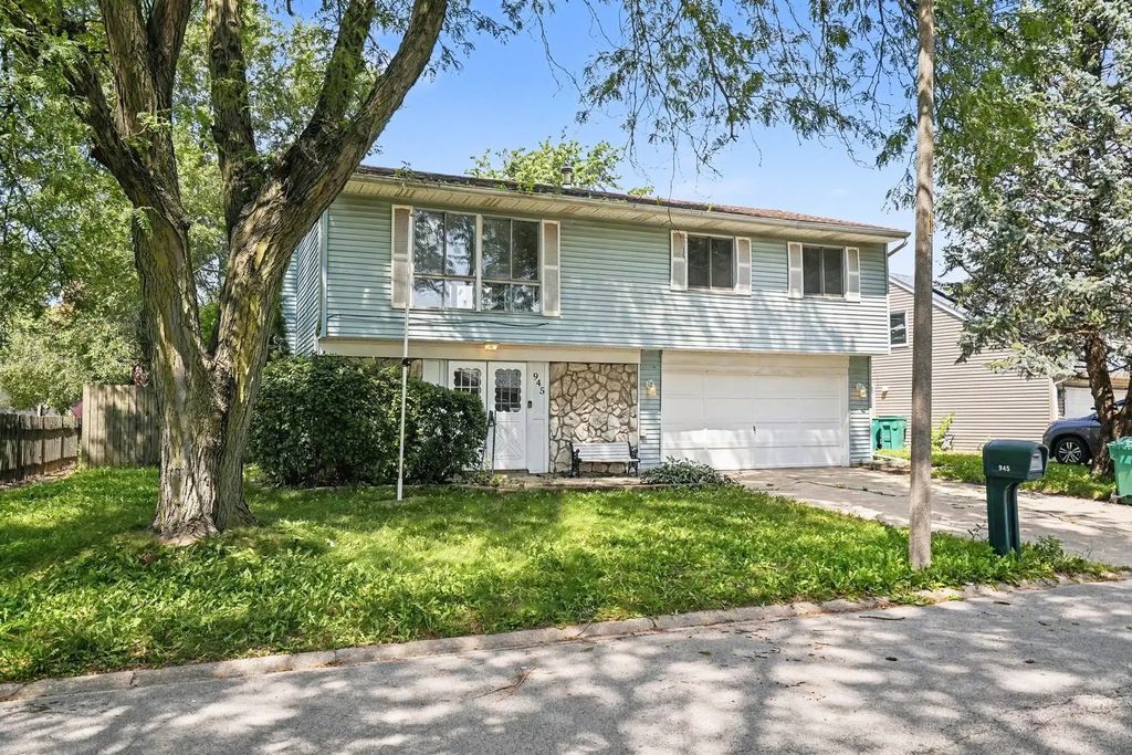945 Surrey Court, Joliet