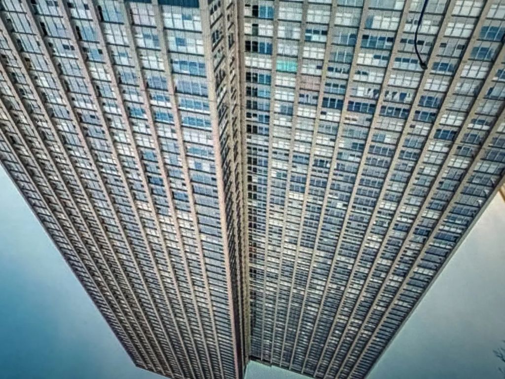 655 W Irving Park Road 311, Chicago