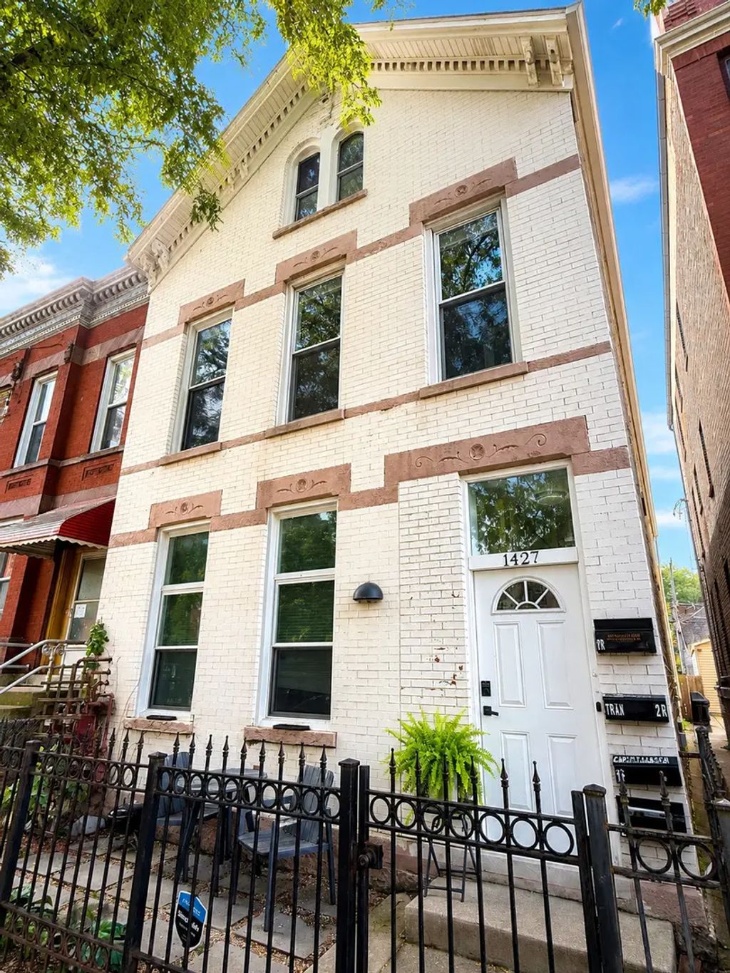 1427 W Superior Street 2f, Chicago, 60642