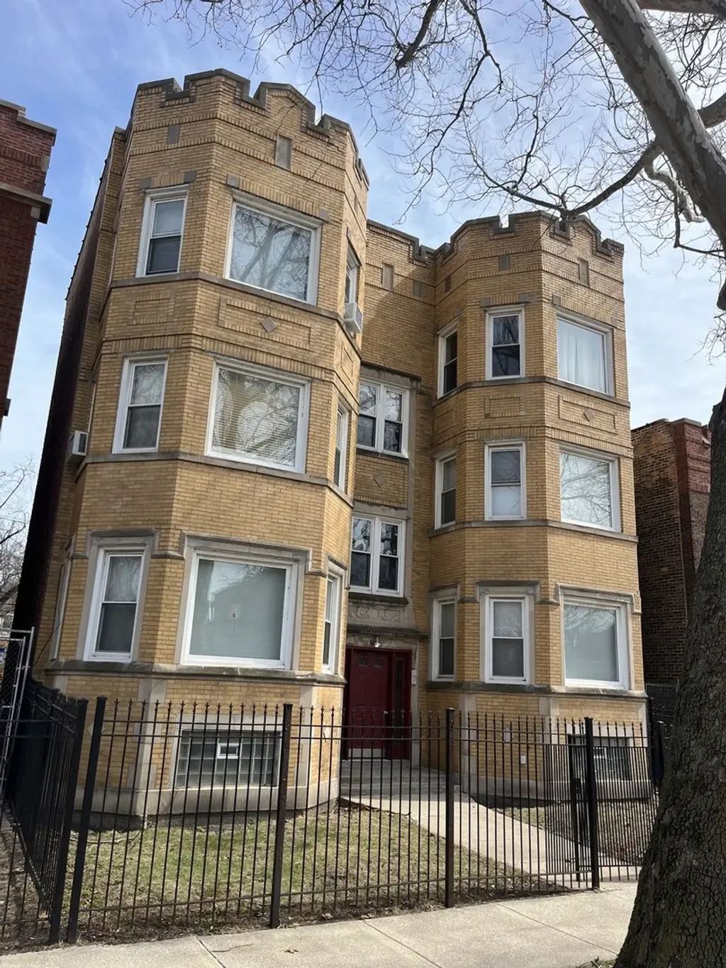 7951 S Burnham Avenue, Chicago