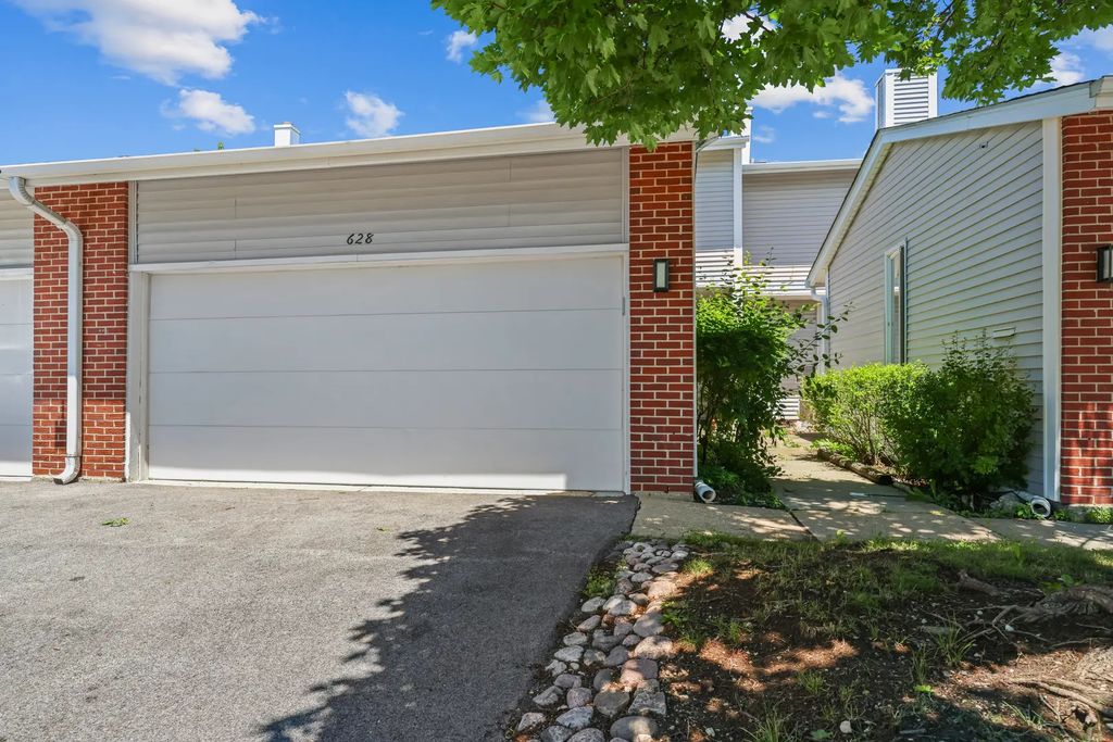 628 Martin Lane, Deerfield, 60015