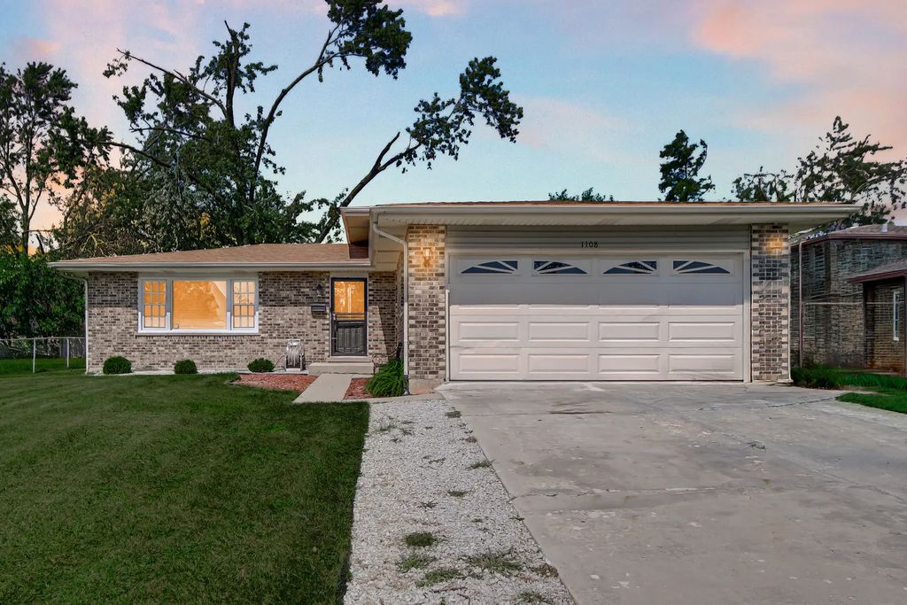1108 Amherst Lane, University Park