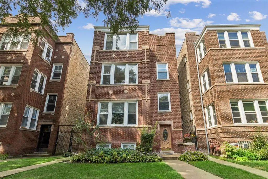 4852 N Rockwell Street 2, Chicago, 60625