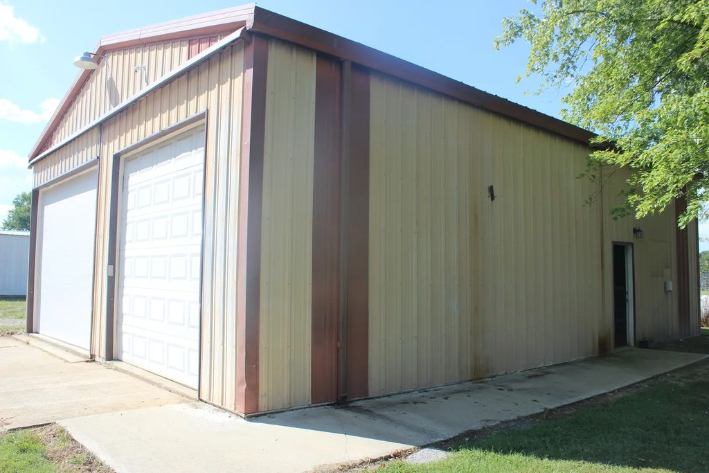 709 Thomas Street, Iuka