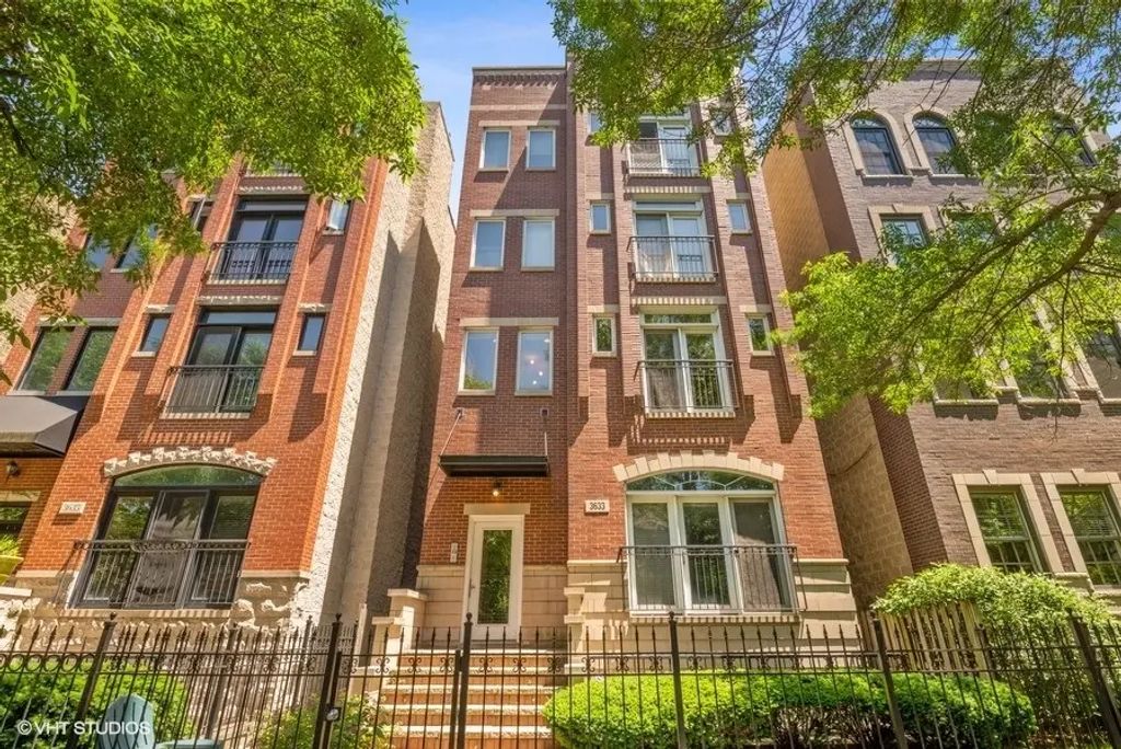 3633 N Wilton Avenue 1, Chicago