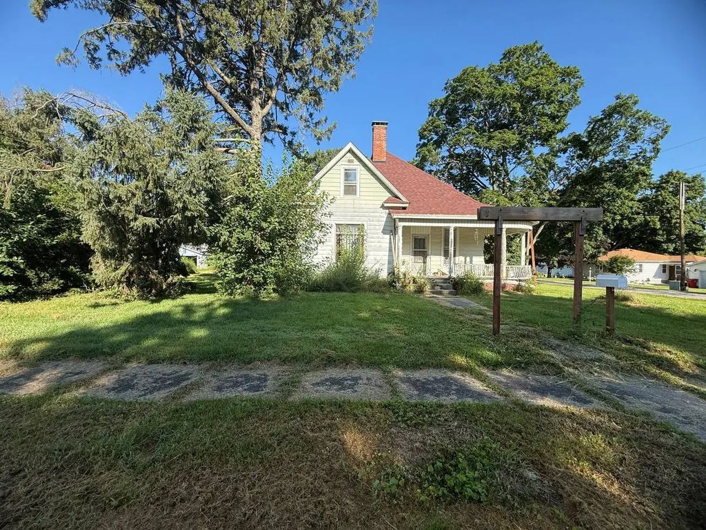 251 S Division Street, Virginia