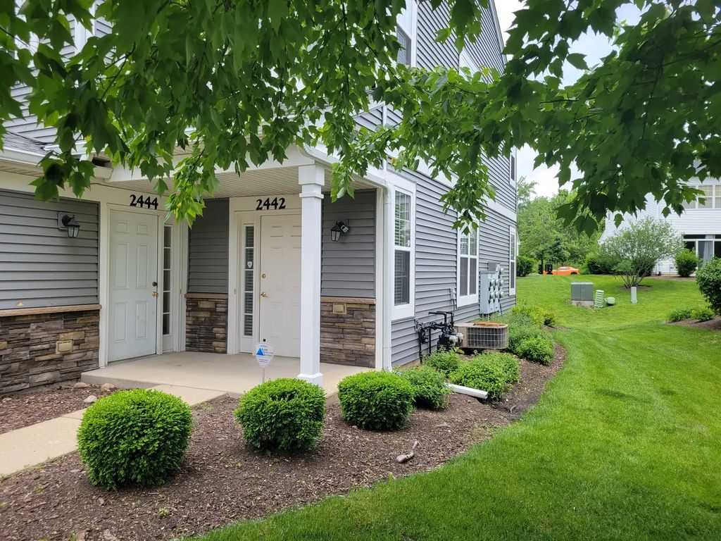 2442 Golf Ridge Circle, Naperville