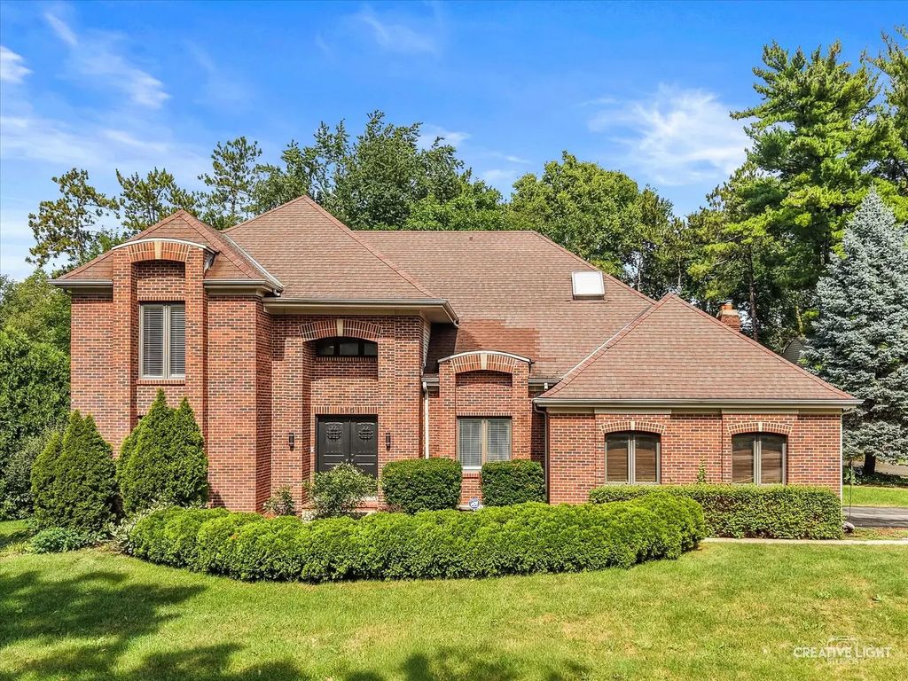 615 E Bailey Road, Naperville