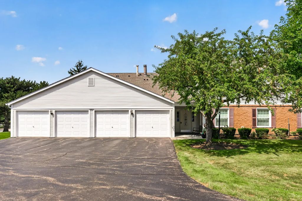 665 Thorntree Court A-1, Bartlett