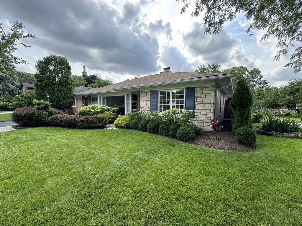 6618 N Lightfoot Avenue, Chicago, 60646