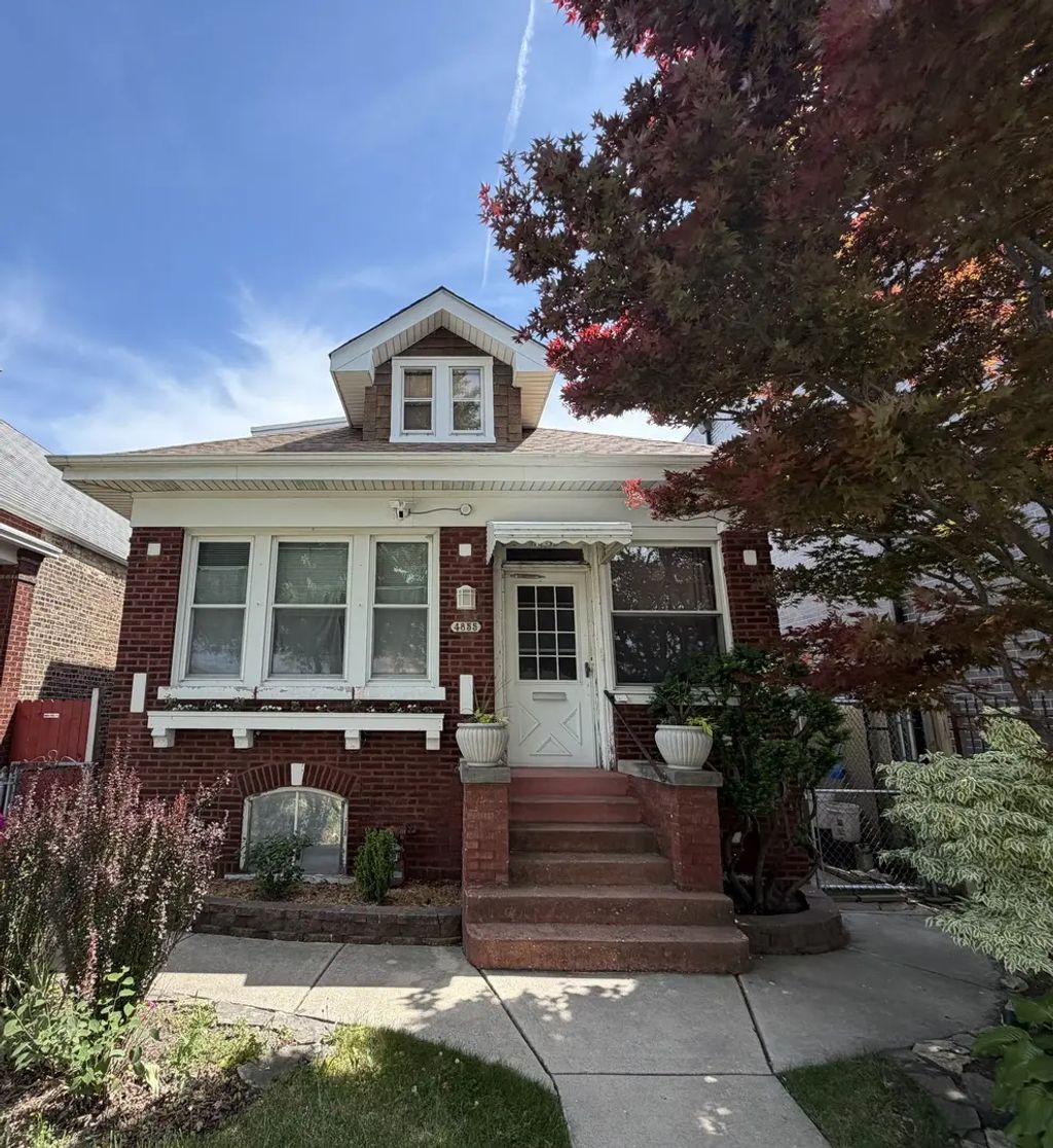 4855 W Hirsch Street, Chicago, 60651