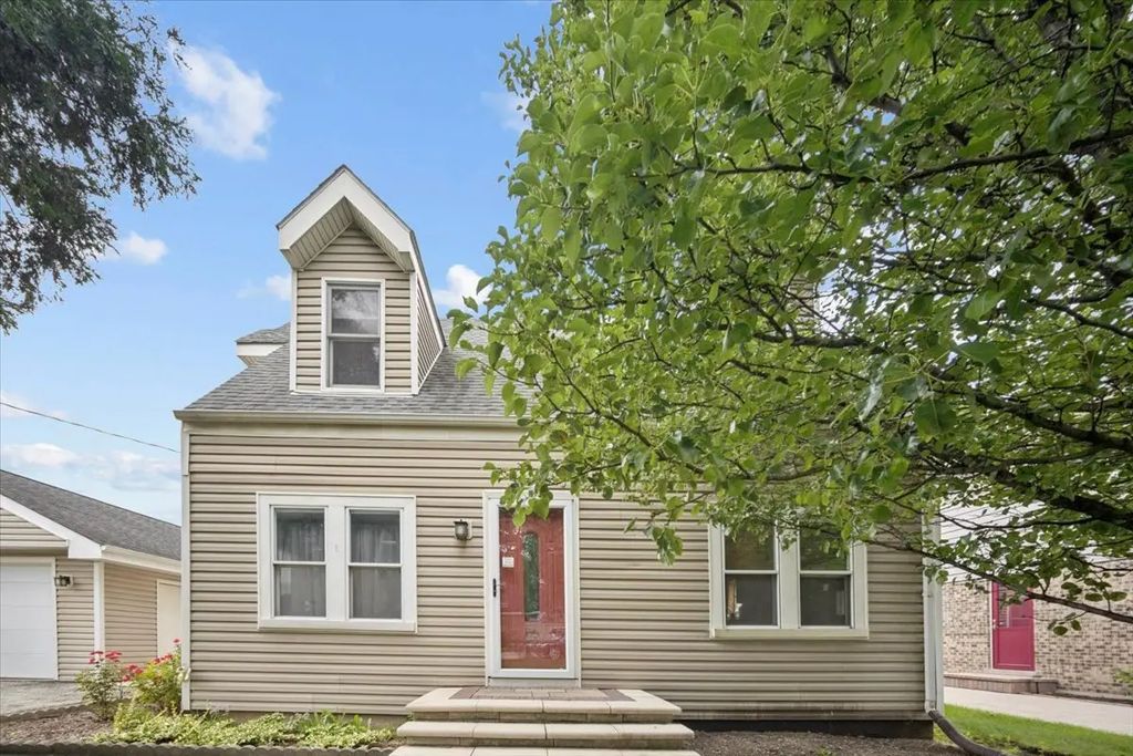2158 Elmira Avenue, Des Plaines