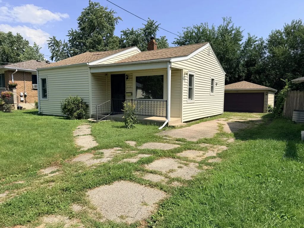 717 N May Street, Aurora
