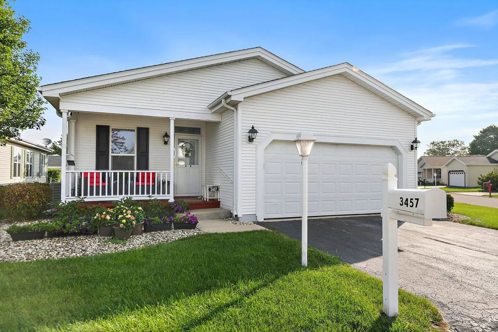 3457 Steeplechase Way, Grayslake