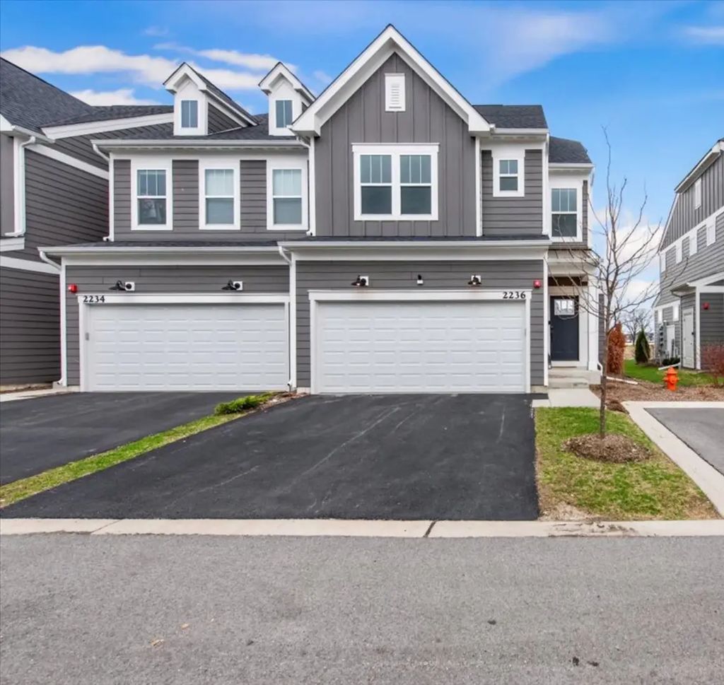 2236 Weatherbee Lane, Naperville