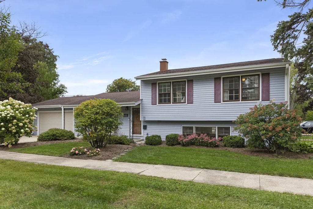 846 Hammerschmidt Avenue, Lombard